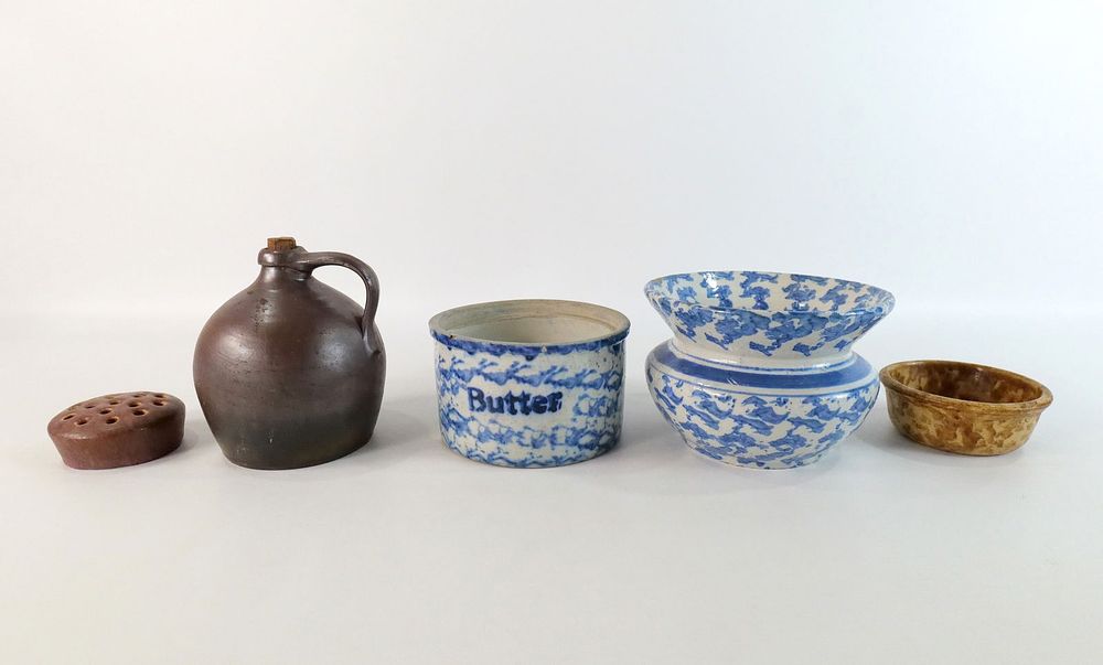 Lot 350: Group Lot of Country Kitchen Primitives