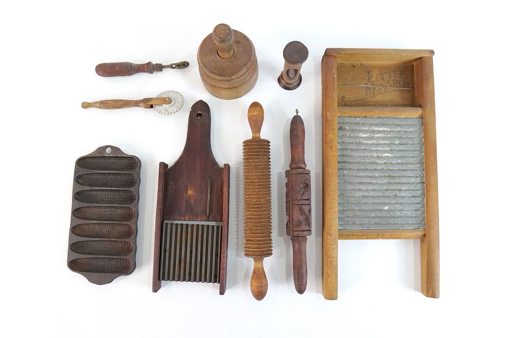 Lot 351: Group Lot of Kitchen Primitives