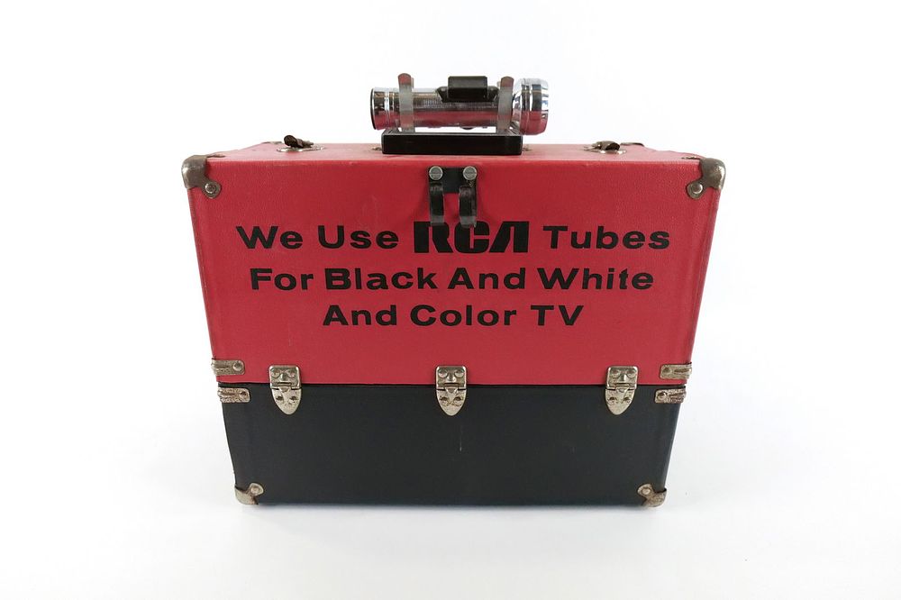 Lot 390: Vintage RCA TV Repairman Carrying Case