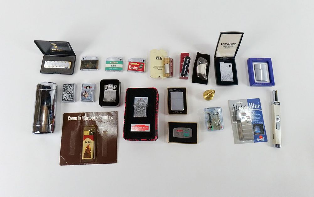 Lot 392: Lot of Lighters and Zippo's