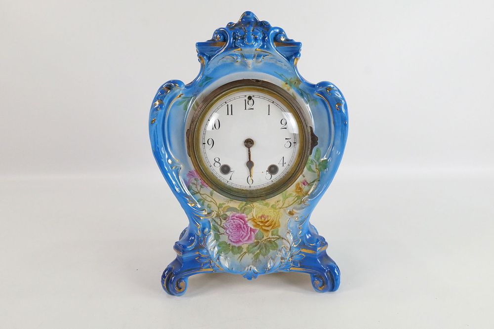 Lot 188: 19th Century Royal Bonn Porcelain Mantle Clock
