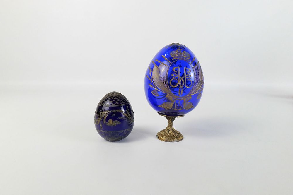 Lot 225: Lot of 2 Russian Faberge Style Engraved Glass Eggs