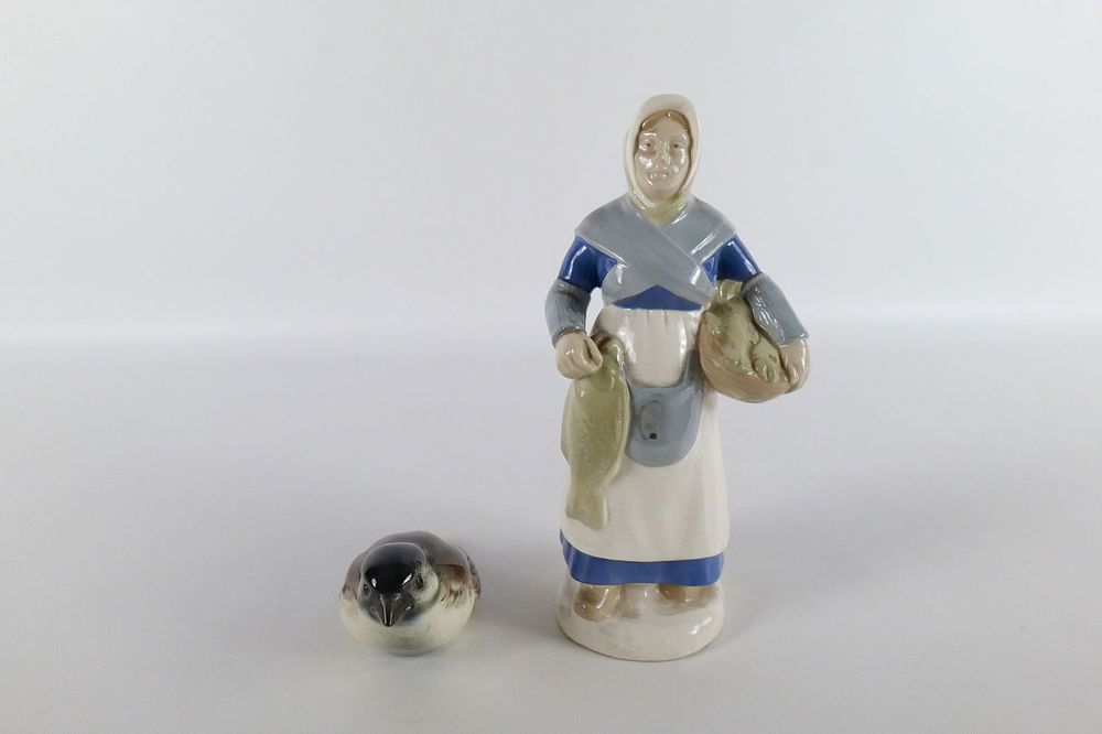 Lot 271: Lot of 2 German Porcelain Figurines
