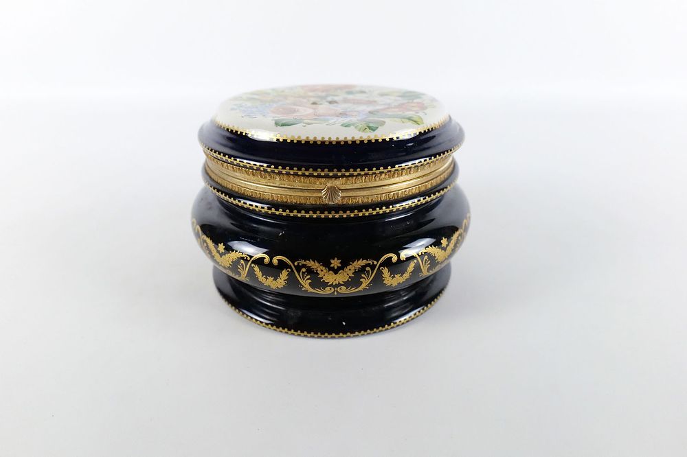 Lot 286: Sevres Cobalt Blue Hand Painted Dresser Box