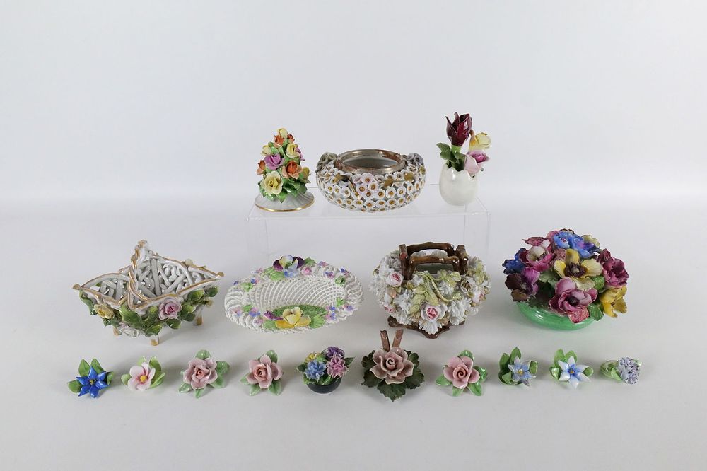 Lot 353: Group Lot of English Porcelain Flower Decorative Items