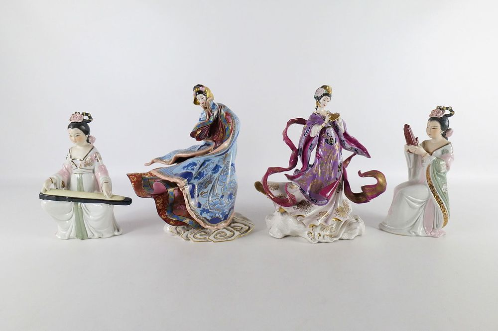 Lot 363: Group Lot of Asian Porcelain Figurines