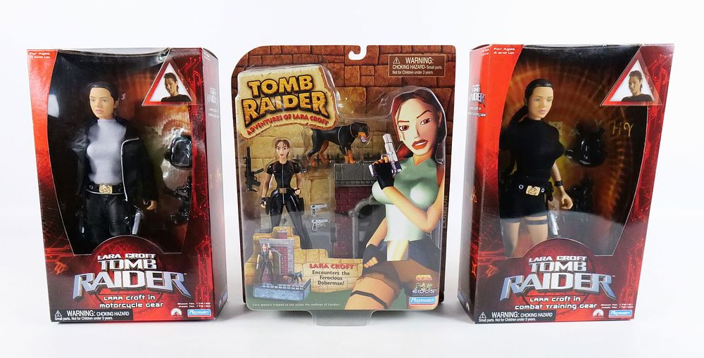 Lot 205: Lot of 3 Playmates Lara Croft Tomb Raider Figures