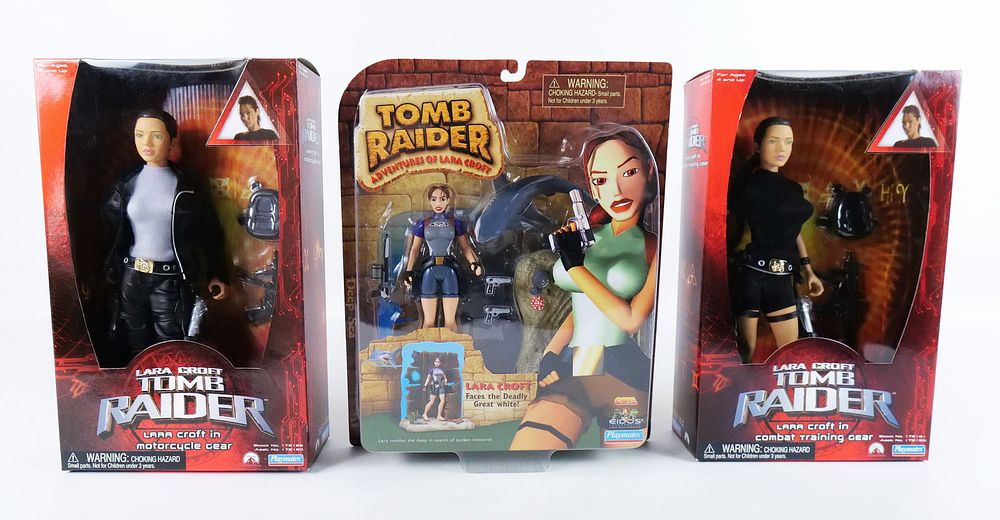 Lot 206: Lot of 3 Playmates Lara Croft Tomb Raider Figures