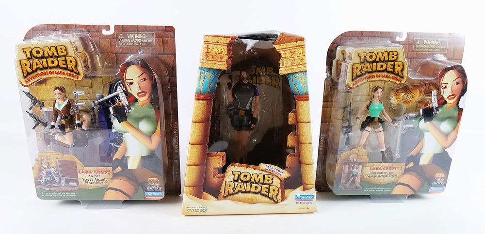 Lot 208: Lot of 3 Playmates Lara Croft Tomb Raider Figures