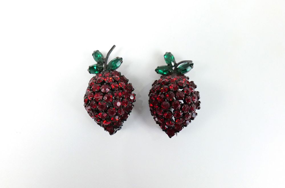 Lot 162: Pair of Rhinestone Radish Brooches