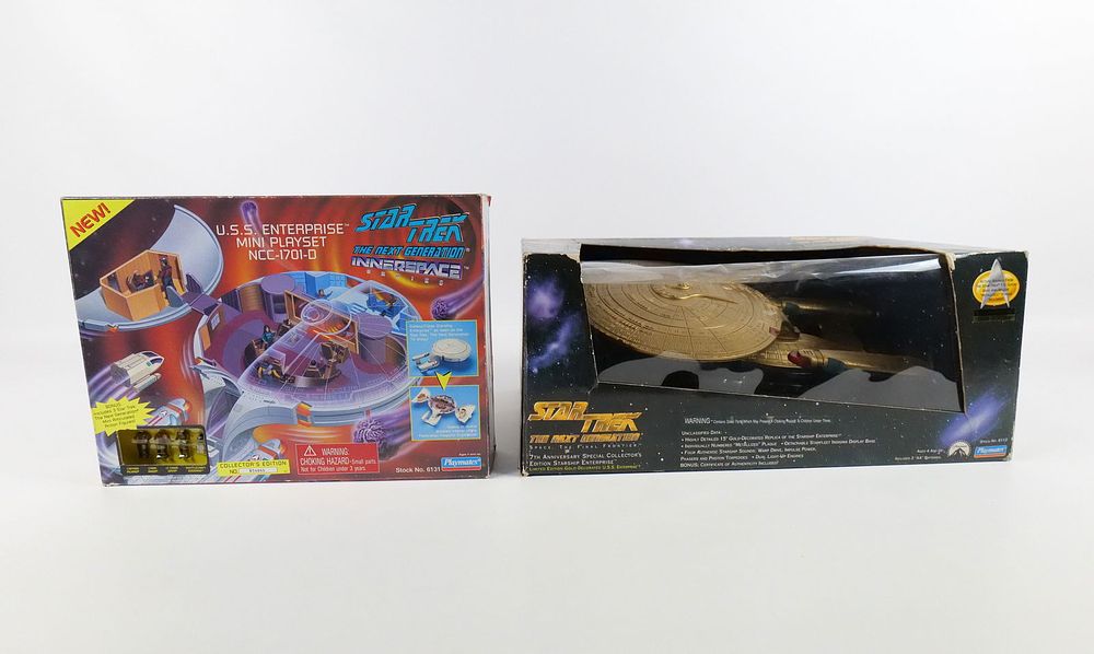 Lot 241: Lot of 2 Star Trek Collectibles