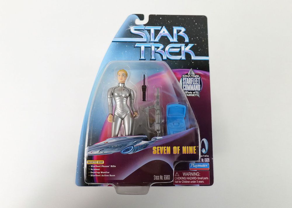 Lot 245: Star Trek Seven of Nine Action Figure