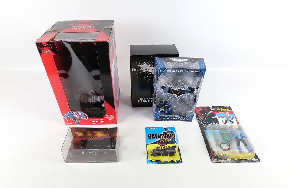 Lot 261: Lot of Batman Collectibles
