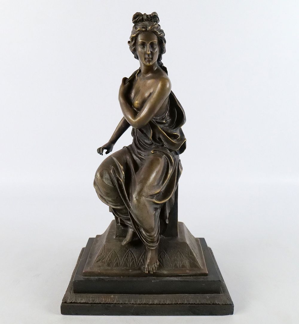 Lot 252: Bronze Statue of Nude Woman