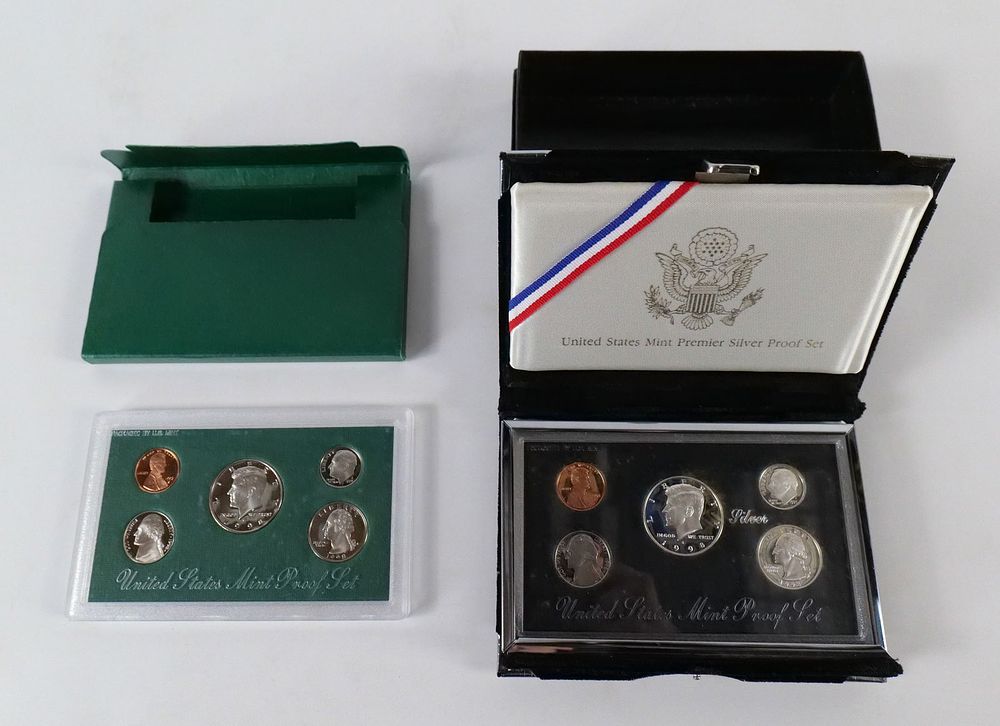 Lot 201: 2 US Mint Sets