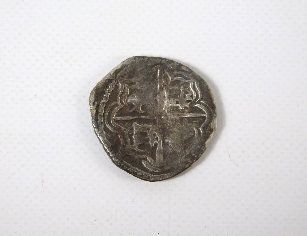 Lot 235: Shield & Cross 1 Reale