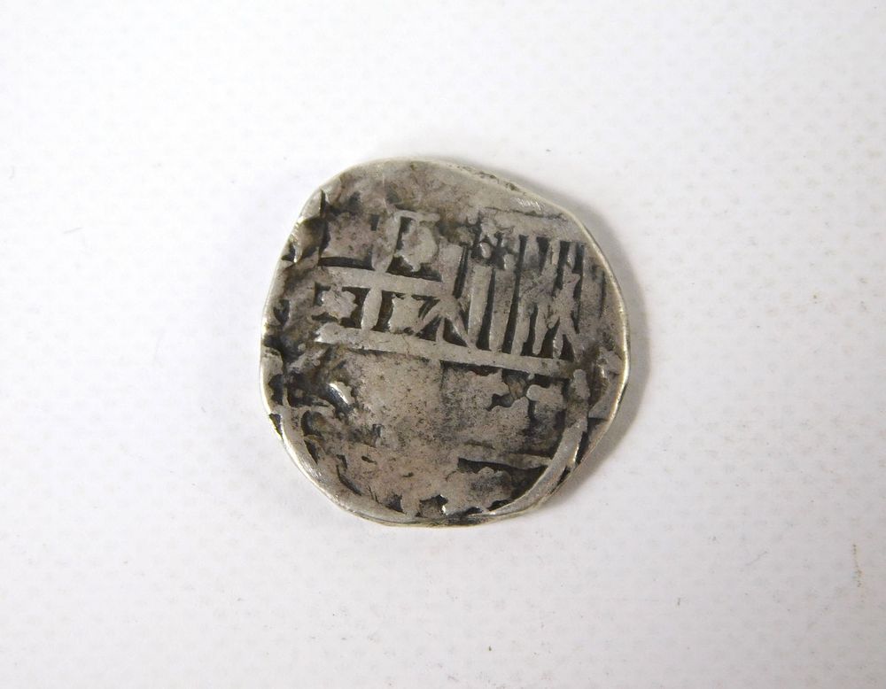 Lot 238: Shield & Cross 1 Reale