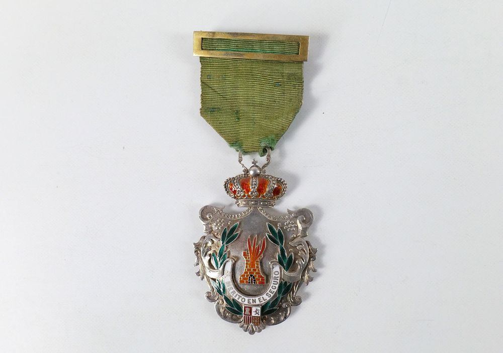 Lot 283: Mid 20th c Merit of Insurance Medal