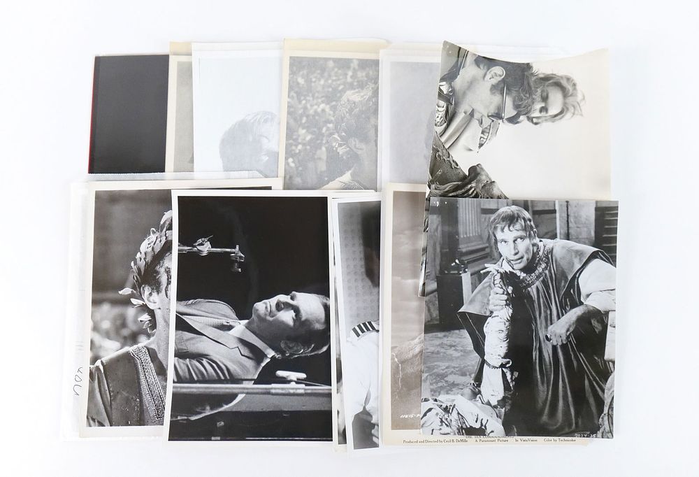 Lot 293: Lot of 15 Original Photographs of Charlton Heston - Gustavo Parras
