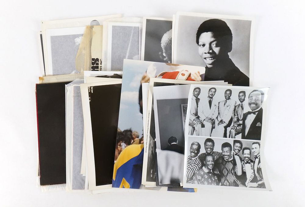 Lot 295: Lot of 30+ Mixed Photographs and Negatives of Celebrities - Gustavo Parras