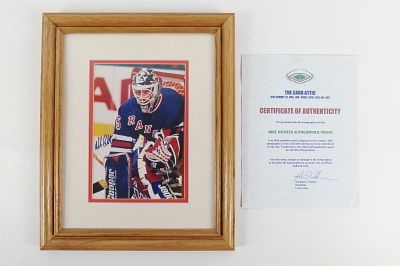 Mike Richter New York Rangers Signed Framed Photo. Mike Richter New York Rangers Autographed 