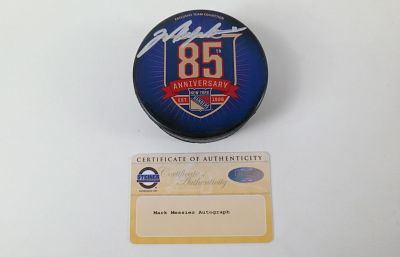 Mark Messier Signed New York Rangers 85th Anniversary Puck. Comes with Steiner COA. All 