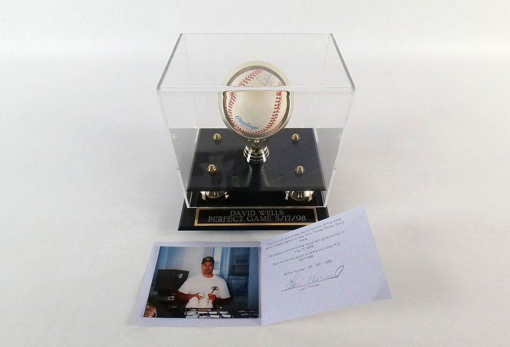 Lot 192: David Wells New York Yankees Perfect Game Autographed Ball