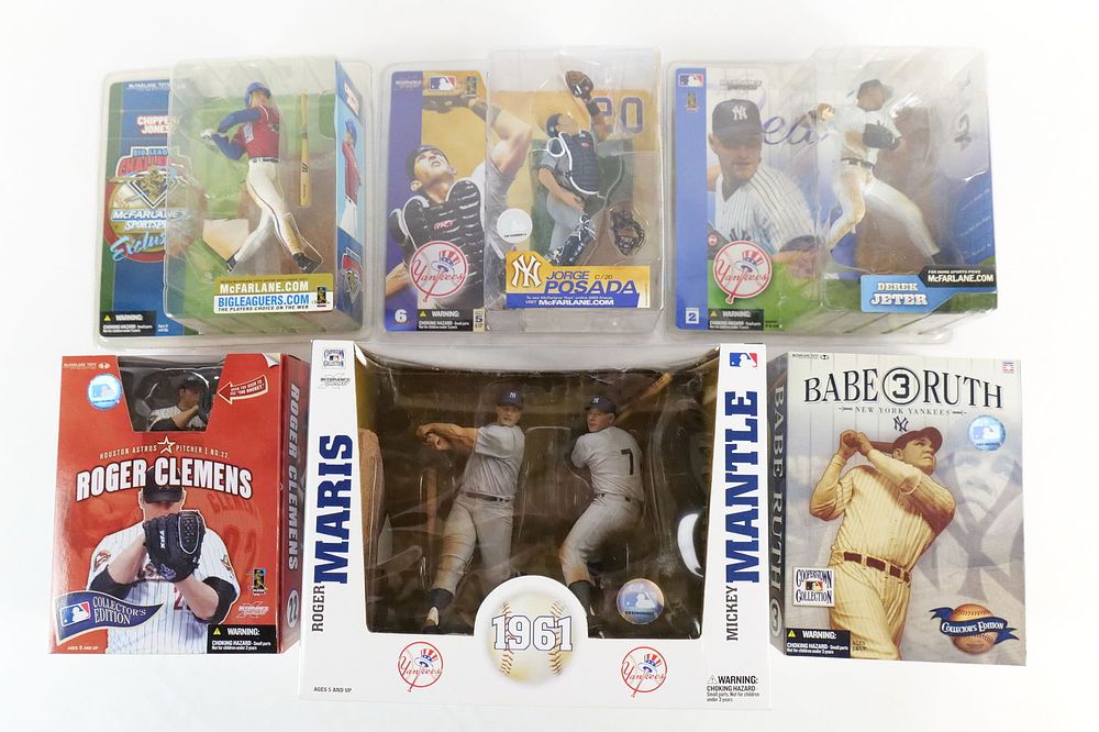 Lot 222: Lot of Mixed McFarlane MLB Action Figures