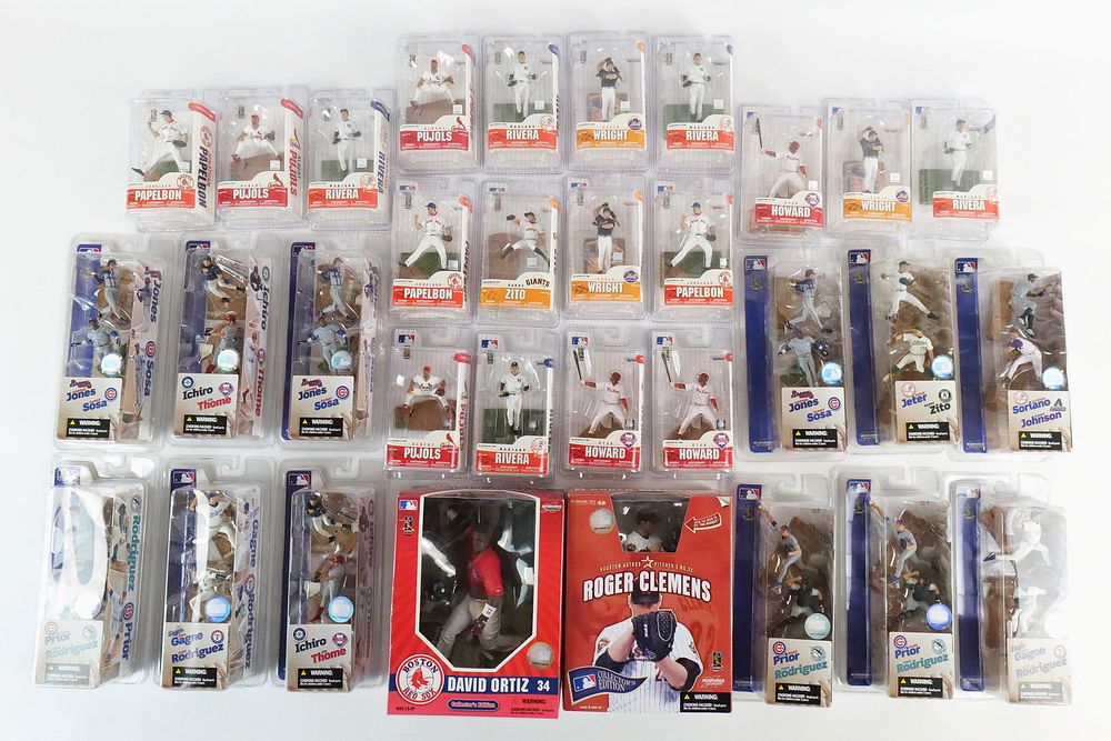 Lot 226: McFarlane Action Figure Mixed Lot