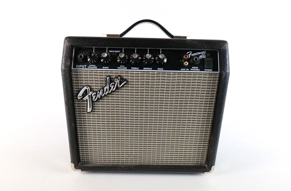 Lot 217: Fender Frontman 15G Guitar Amp