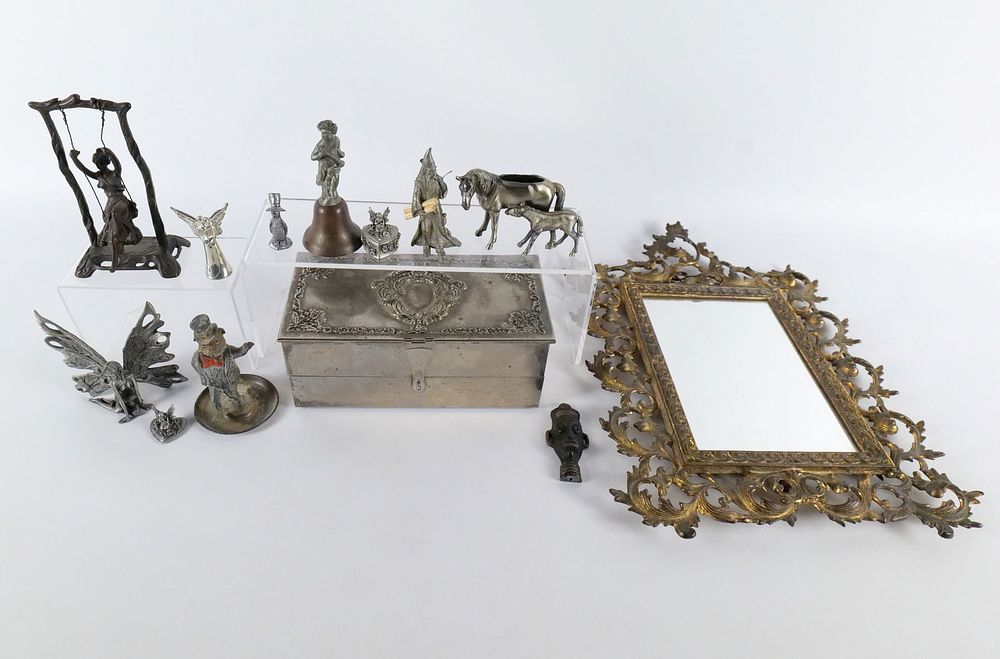 Lot 324: Group Lot of Metal and Brass Items