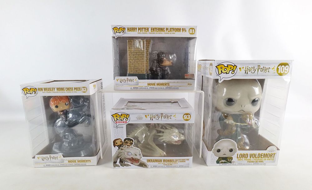 Lot 333: Lot of 4 Funko Harry Potter Pops