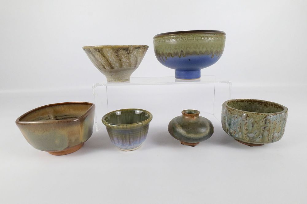 Lot 214: Lot of 6 Artist Signed Studio Art Pottery Bowls
