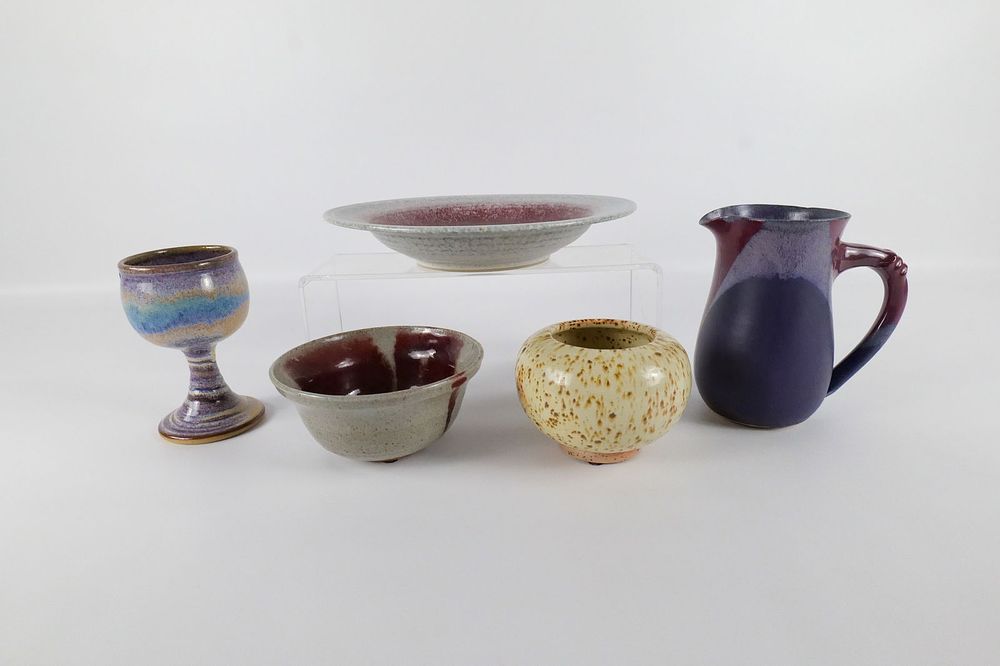 Lot 228: Lot of 5 Studio Art Pottery Items - Signed and Unsigned