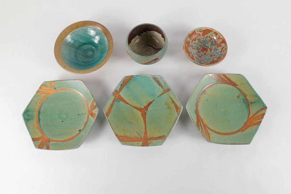 Lot 232: Lot of 6 Studio Art Pottery Items - Signed and Unsigned