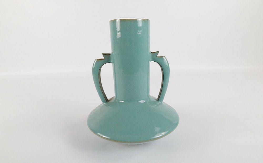 Lot 250: TK Studio Mid Century Modern Studio Art Pottery Vase