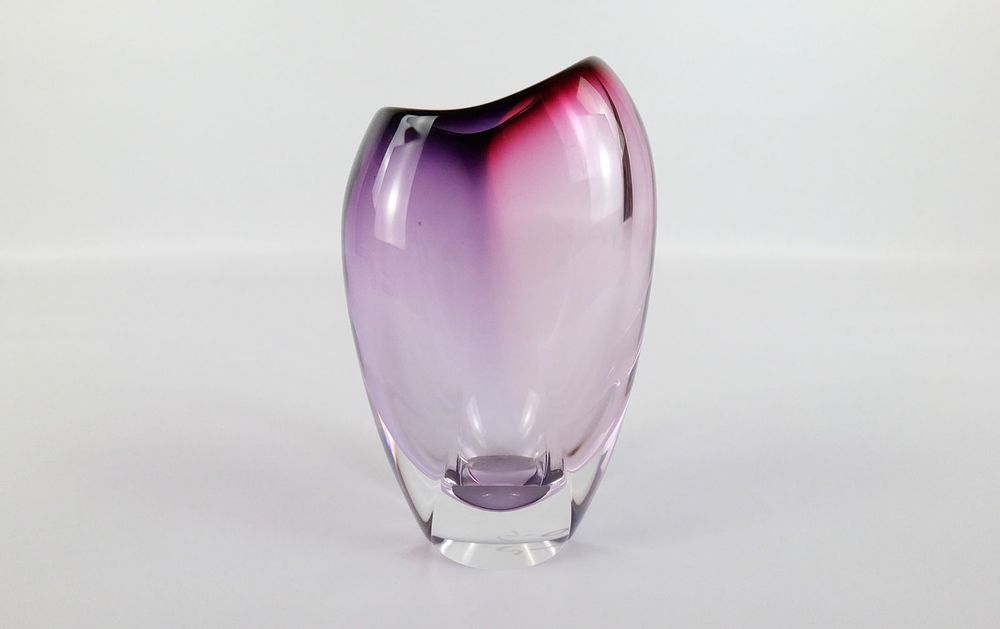 Lot 303: Don Gonzalez Hand Blown Amethyst Glass Vase