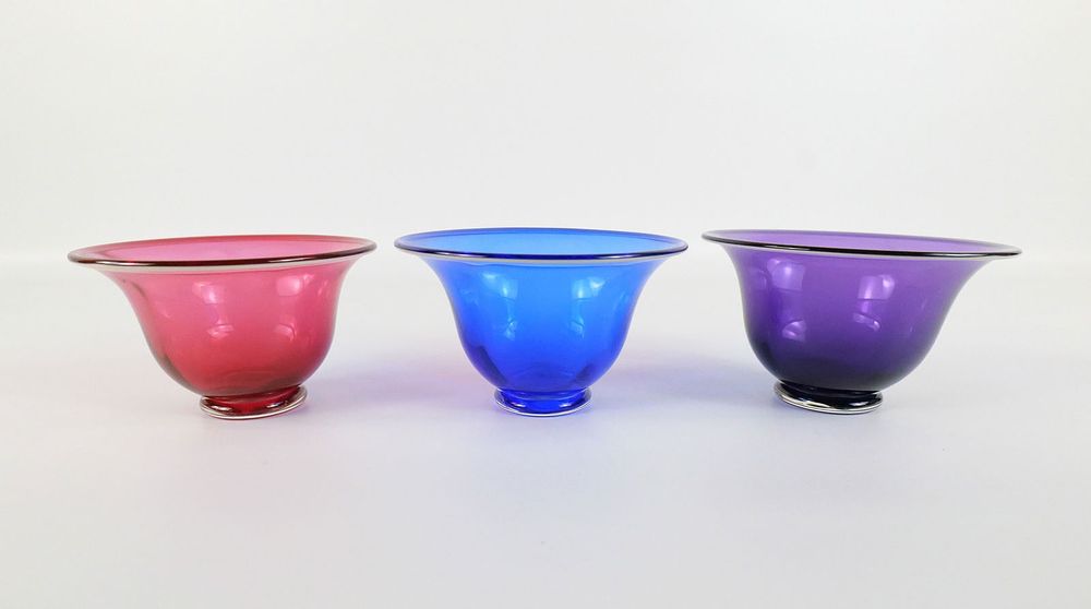 Lot 310: Lot of 3 Hand Blown Bayer Glass Tulip Bowls