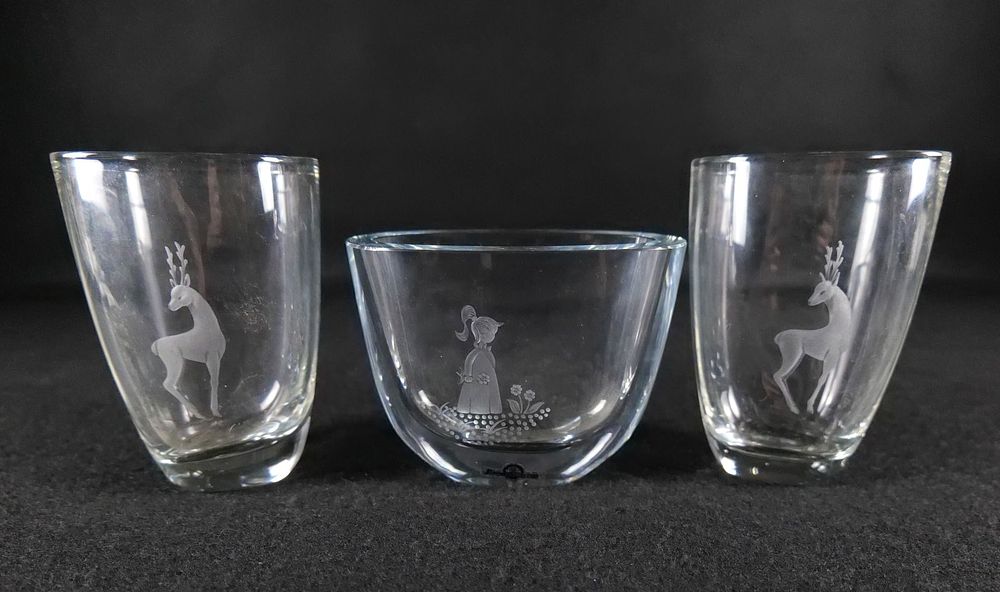 Lot 320: Lot of 3 Crystal Vases