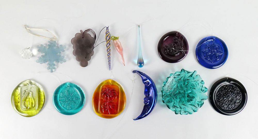 Lot 328: Lot of Pressed Art Glass Sun Catchers