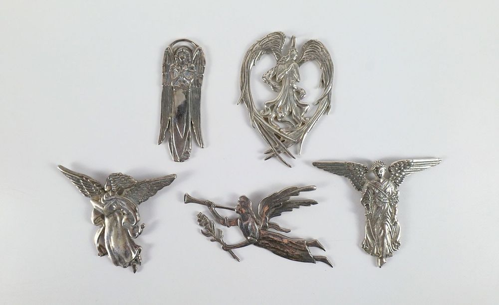 Lot 330: Lot of 5 Sterling Silver Hand & Hammer Silversmith's Christmas Ornaments