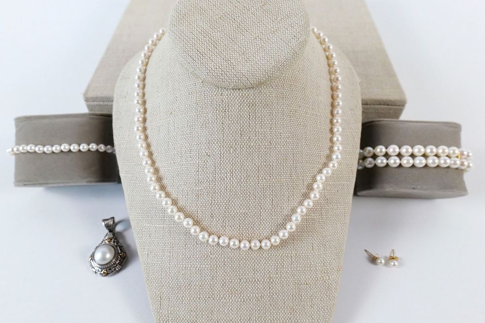 14K Akoya Pearl Jewelry and More. The lot includes mix of fine akoya pearl jewelry and more. 