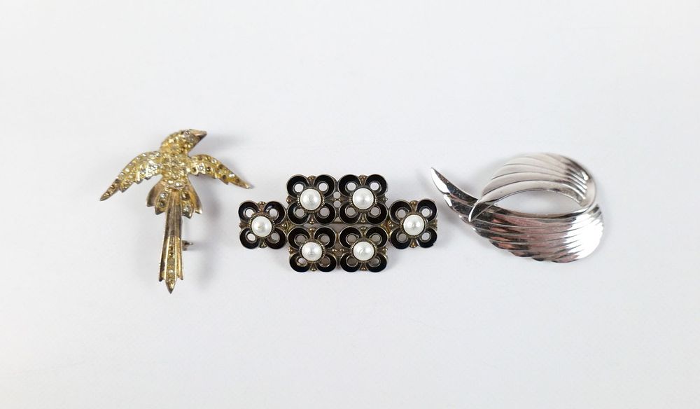 Lot 308: Group of 3 Vintage Sterling Brooches