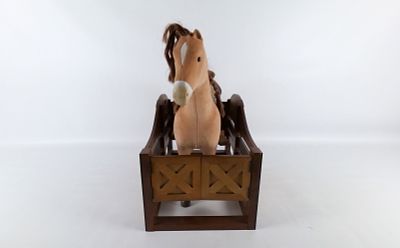 American Girl Horse and Rising Star Stable. Horse has some minor scratching and wear. Overall