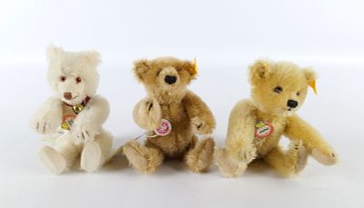 Lot of 3 Mohair Historic Steiff Miniature Bears. Including Teddy Baby 16 (1930), Cinnamon Bar