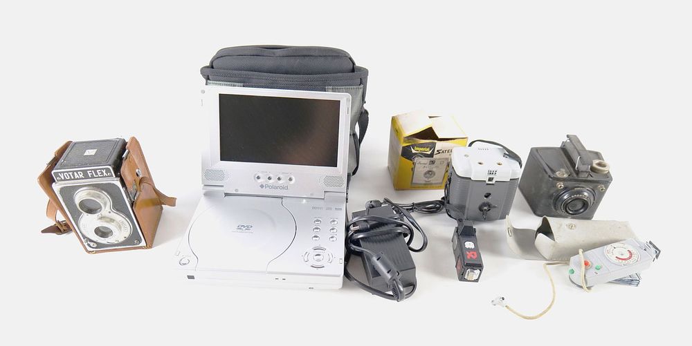 Lot 339: Lot of Electronics