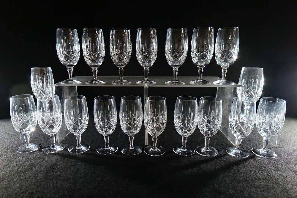 Lot 166: Lot of 19 Gorham Crystal Lady Anne Ice Tea Glasses