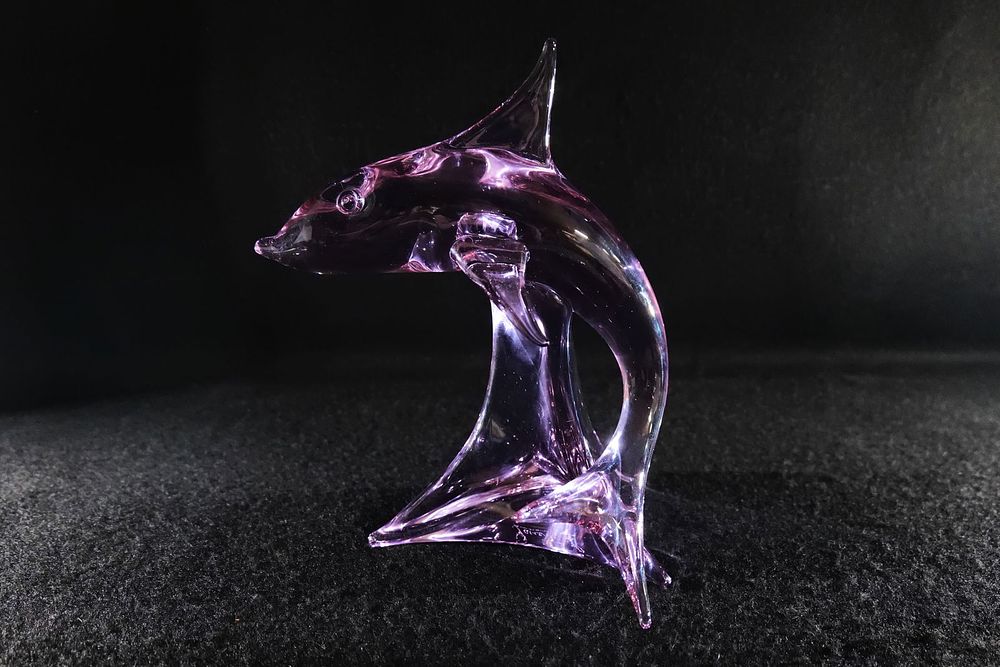 Lot 184: Laureth Lisio Art Glass Lavender Dolphin