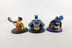 Lot of 3 DC Direct Classic Mini Bust Statues. Including Batman #1813/2800, Robin #1683/2000 Image - 1