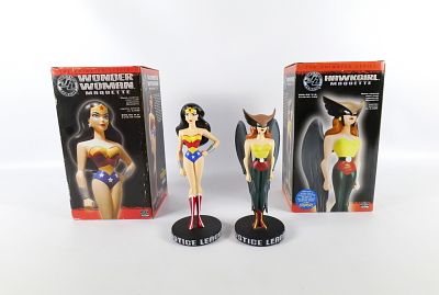Lot of 2 DC Justice League Animated Series Maquettes. Lot of 2 DC Justice League Limited Edition 
